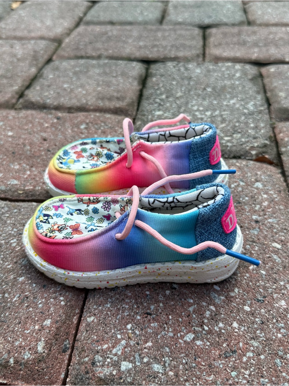 Hey Dude Kids Wendy Bluey - Picture 1 of 3
